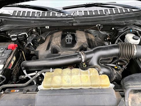 Used 2020 Lincoln Navigator L Reserve w/ Equipment Group 208A Reserve AWD/4WD image 9