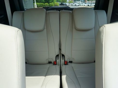 Certified 2026 Mercedes-Benz GLS 580 4MATIC image 17