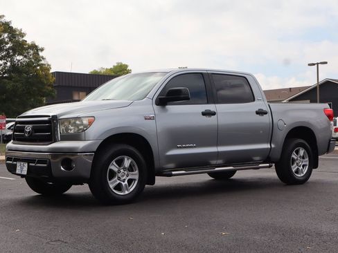 Used 2012 Toyota Tundra Grade 5.7L V8 image 11