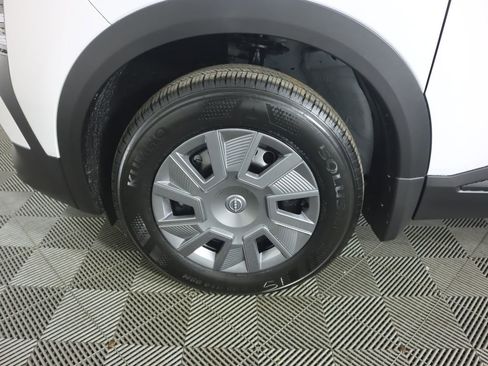 New 2026 Nissan Kicks S AWD/4WD image 9