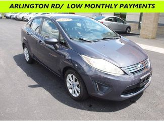 Used 2012 Ford Fiesta SE FWD video 1