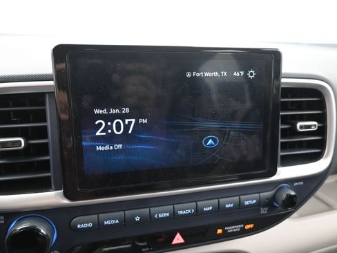 Used 2023 Hyundai Venue Limited w/ Cargo Package image 19