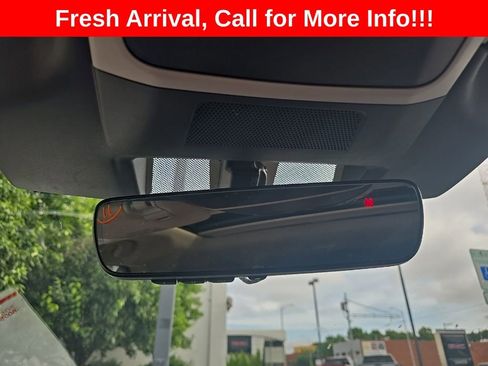Used 2025 Subaru Outback Limited AWD/4WD image 14