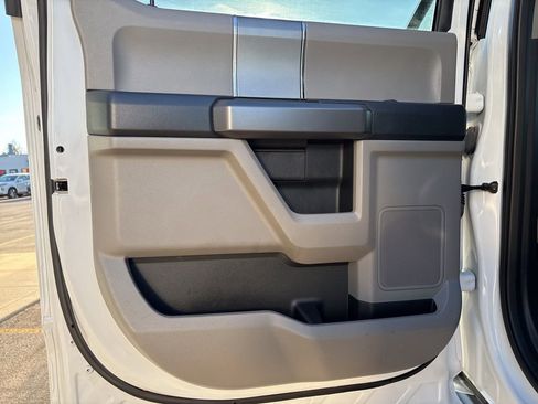 Used 2021 Ford F250 XLT w/ XLT Premium Package image 32