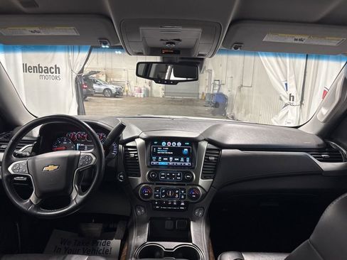 Used 2019 Chevrolet Tahoe LT w/ RST Edition image 13