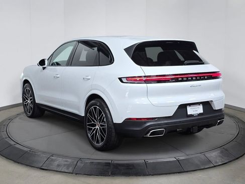 New 2026 Porsche Cayenne image 3