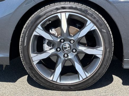 Used 2025 Honda Civic Sport image 25