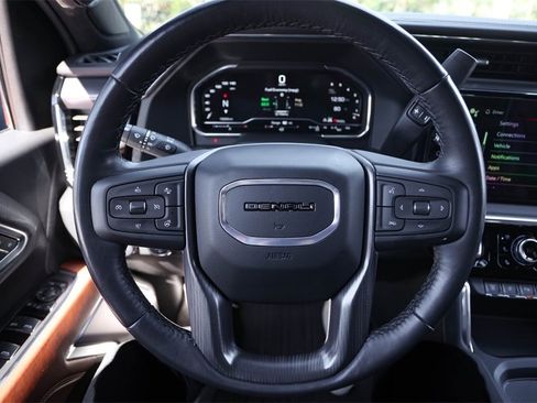 Used 2024 GMC Sierra 2500 Denali Ultimate image 28