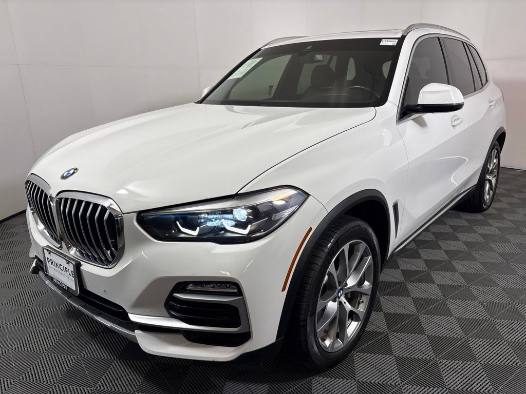 Used 2019 BMW X5 xDrive40i w/ Convenience Package AWD/4WD image 2