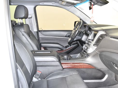 Used 2020 GMC Yukon SLT AWD/4WD image 37