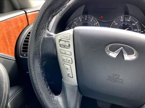 Used 2019 INFINITI QX80 Luxe w/ All-Season Package AWD/4WD image 23