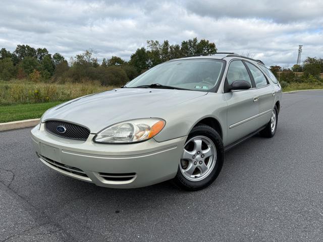 Used 2005 Ford Taurus SE FWD image 1