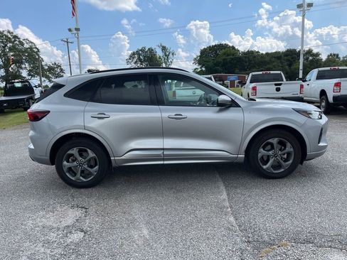 Used 2024 Ford Escape ST-Line Select w/ Tech Pack #2 image 4