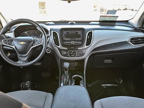 Used 2022 Chevrolet Equinox LS w/ LS Convenience Package image 15