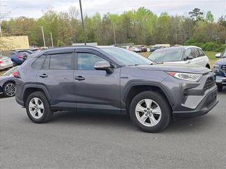 Used 2020 Toyota RAV4 XLE w/ Convenience Package video 1