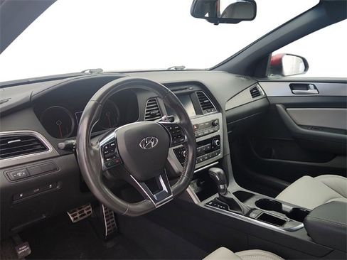 Used 2017 Hyundai Sonata Sport 2.0T w/ Winter Weather Package image 9