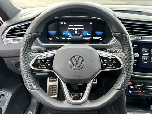 Certified 2024 Volkswagen Tiguan SE R-Line image 34