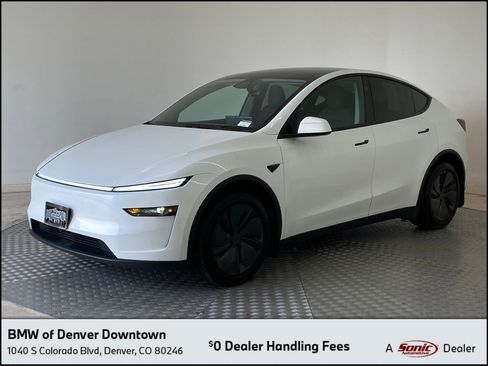 Used 2026 Tesla Model Y AWD image 1