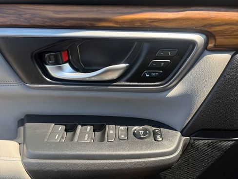Used 2017 Honda CR-V Touring image 19