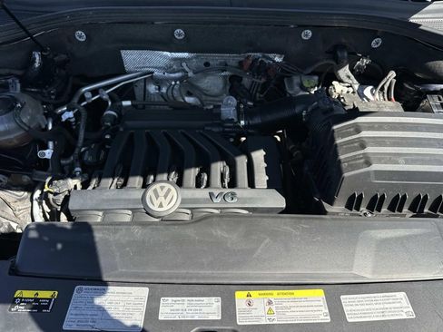 Used 2021 Volkswagen Atlas SEL AWD/4WD image 11
