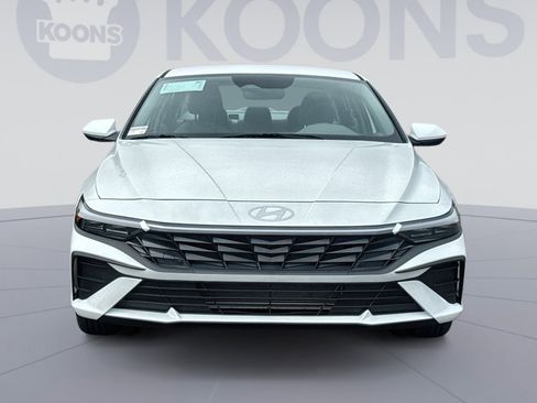 New 2026 Hyundai Elantra SE image 11