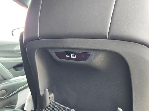 New 2026 Chrysler Pacifica Select image 11