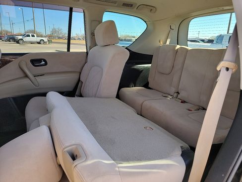 Used 2017 Nissan Armada SV image 8