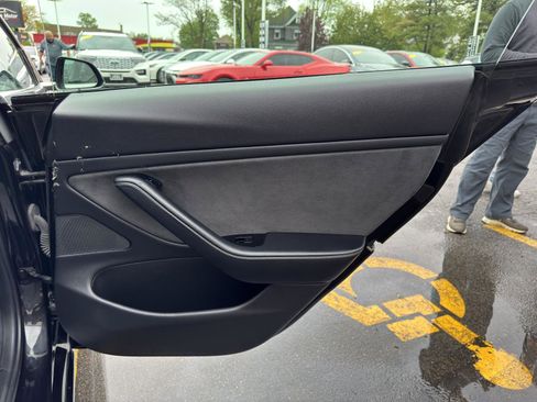 Used 2019 Tesla Model 3 Standard Range Plus RWD image 31