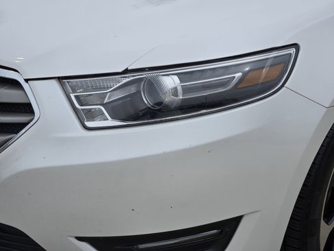 Used 2015 Ford Taurus SEL w/ Equipment Group 201A image 7