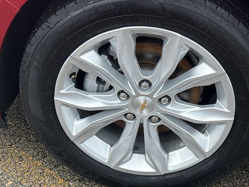 Used 2024 Chevrolet Malibu LT FWD image 9
