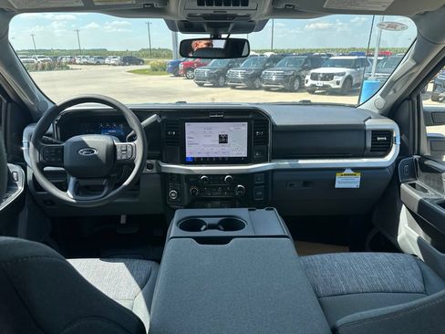 New 2026 Ford F250 XLT w/ XLT Premium Package AWD/4WD image 25