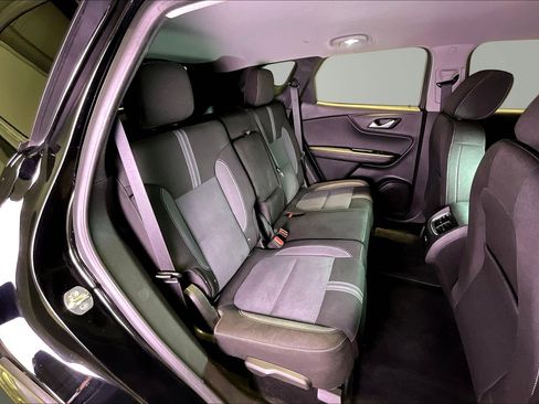 Used 2023 Chevrolet Blazer LT FWD image 24