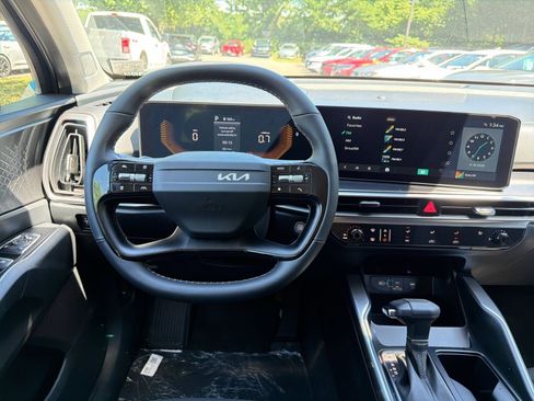 New 2026 Kia Sorento LX FWD image 25