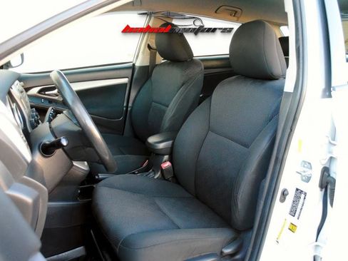 Used 2010 Toyota Matrix image 6