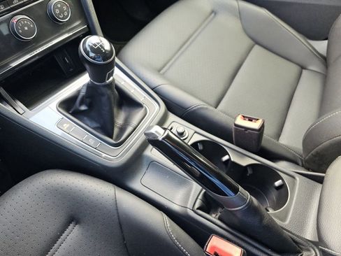 Used 2018 Volkswagen Golf Alltrack S AWD/4WD image 31