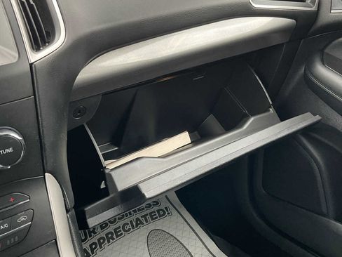 Used 2019 Ford Edge SEL w/ Equipment Group 201A image 30