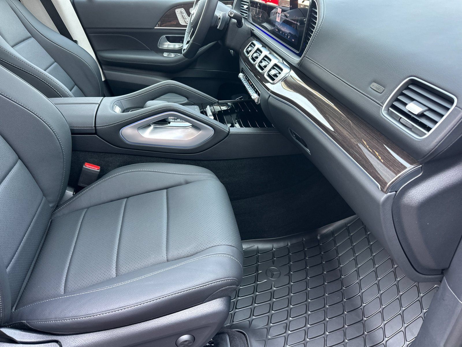 Certified 2026 Mercedes-Benz GLE 450 4MATIC image 16