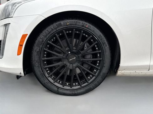 Used 2019 Cadillac CTS Luxury image 32