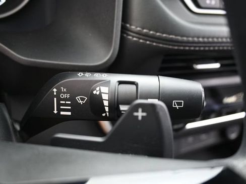 Used 2023 Nissan Rogue SV FWD image 18