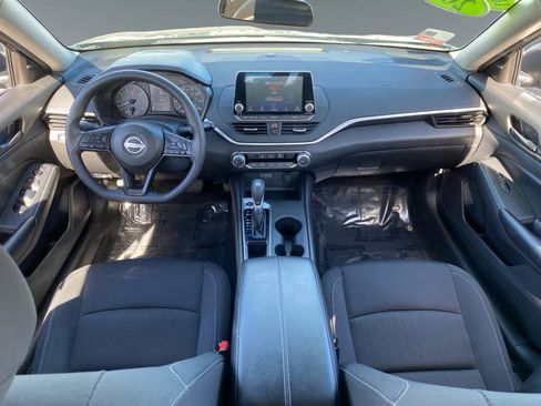 Used 2025 Nissan Altima 2.5 S image 10