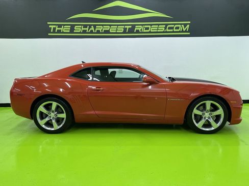 Used 2010 Chevrolet Camaro SS w/ Black Stripe Package RWD image 11