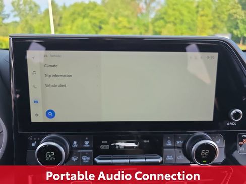 Certified 2025 Toyota Highlander XLE AWD/4WD image 28