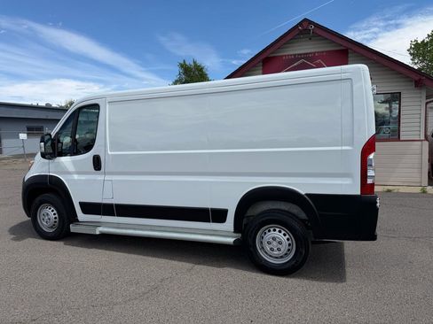 Used 2025 RAM ProMaster 2500 w/ U-Haul Equipment Group image 6