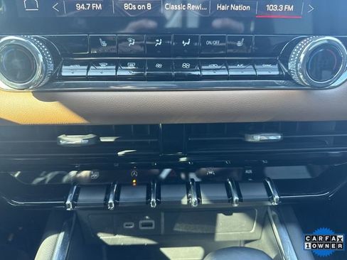 Used 2024 GMC Canyon AT4 image 15