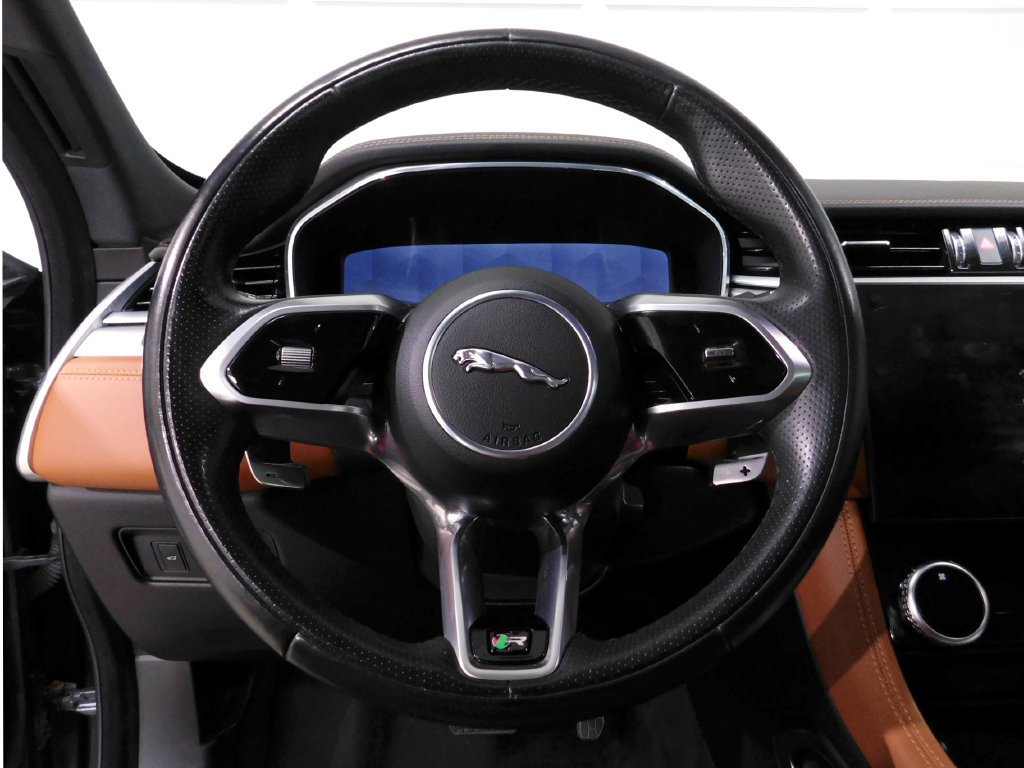 Used 2023 Jaguar F-PACE R-Dynamic S AWD/4WD image 32
