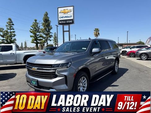 Certified 2022 Chevrolet Suburban LT AWD/4WD image 3