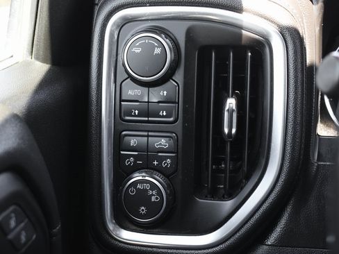 Used 2019 Chevrolet Silverado 1500 RST image 20