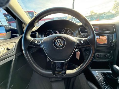 Used 2019 Volkswagen Golf Alltrack S image 26