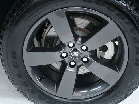 Used 2023 Land Rover Defender 110 X-Dynamic SE image 21