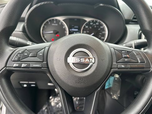 Used 2024 Nissan Versa S FWD image 24